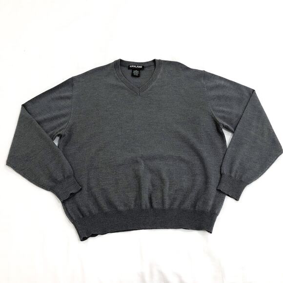 Kirkland Signature 100% Merino Wool V-Neck Gray Sweater - Picture 2 of 5